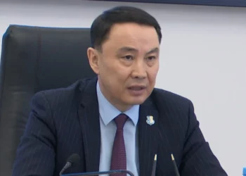 Изображение для новости: За афиши на остановках будут наказывать: поручение акима Костаная