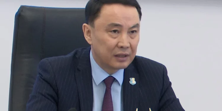 Изображение для новости: За афиши на остановках будут наказывать: поручение акима Костаная