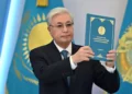 Изображение 4 для Токаев подписал новую Конституцию Казахстана