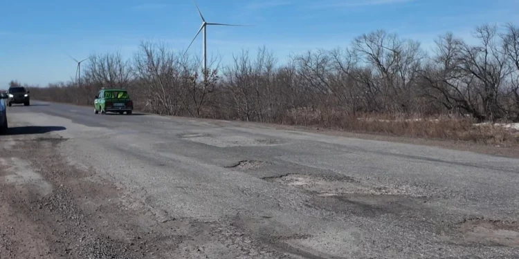 Изображение для новости: Трасса в ямах: водители жалуются на дорогу Костанай–Мамлютка