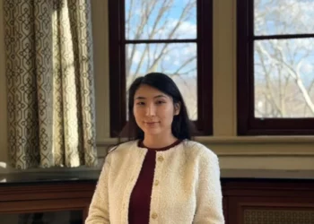 Изображение для новости: Формирование уверенности и современные технологии: о методах преподавания Гульнур Сейтовой