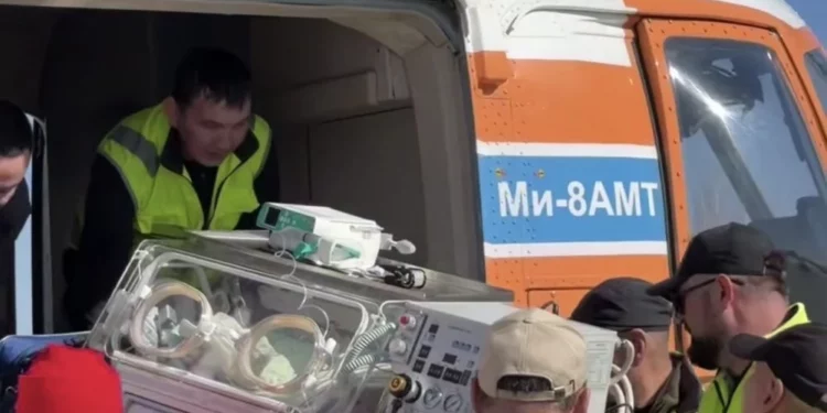 Изображение для новости: Три дня — и срочный рейс: младенца экстренно доставили в Костанай