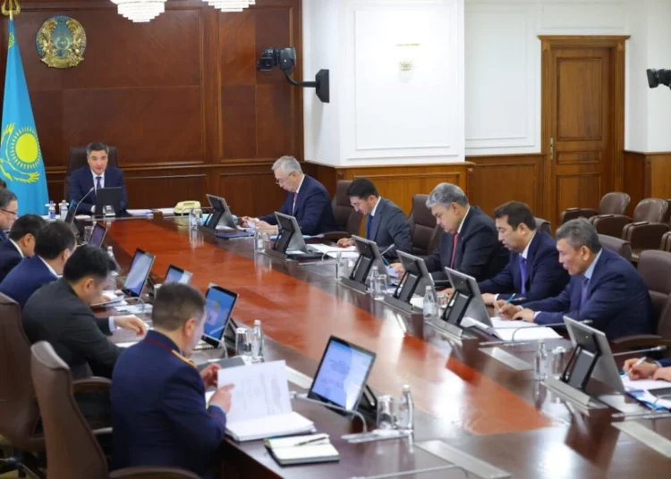 Изображение для новости: 15 «квадратов» на человека: новые правила регистрации в Казахстане