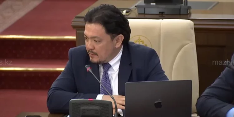 Изображение для новости: Зарплаты проверят через уведомления: бухгалтерам начнут писать о рисках