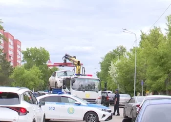 Изображение для новости: В Костанае перевернулся Nissan после столкновения с Kia