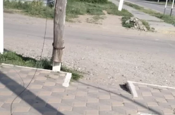 Изображение для новости: В Костанае жители микрорайона Киевский остались без интернета после демонтажа кабелей связи