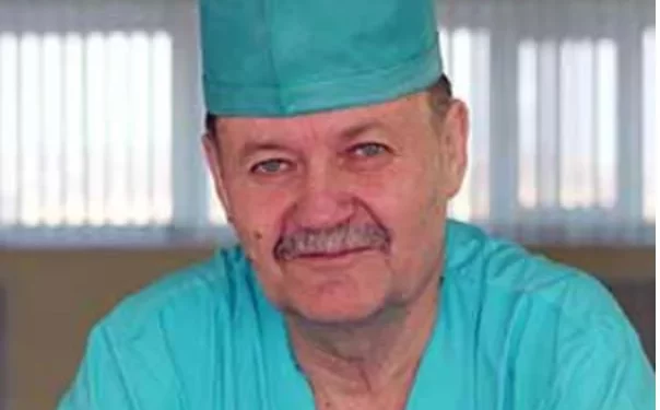Изображение для новости: Спасибо, доктор: пациентка поздравила врача Анатолия Гончарова с профессиональным праздником
