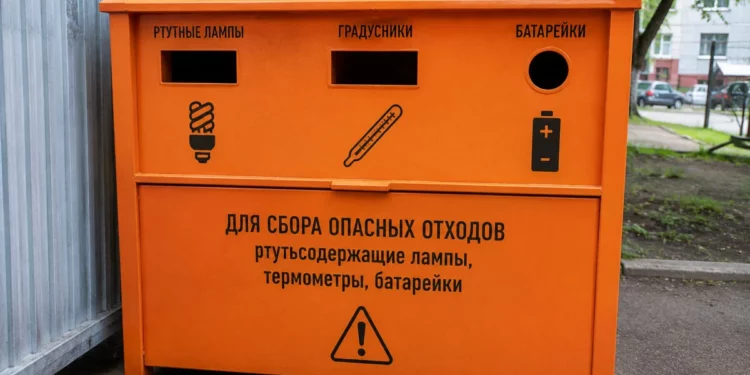 Изображение для новости: В Костанае крадут контейнеры для опасных отходов: пять уже исчезли