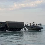 Изображение 3 для Сотни спасателей, авиация и водолазы: на Каспии продолжается поисковая операция