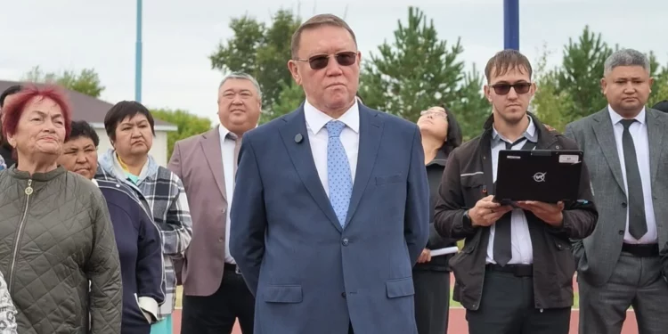 Изображение для новости: Вода и газ есть, хороших дорог нет: проблему Асенкритовки озвучили акиму
