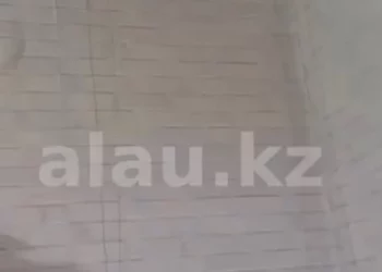 Изображение для новости: Ваши новости: после ливня вода дошла до квартир на третьем этаже дома в Костанае