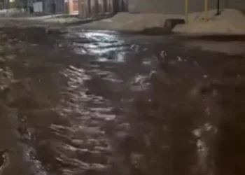 Изображение для новости: Ваши новости: вода с полей хлынула в микрорайон Восточный посёлка Мичуринское